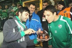 Bursaspor taraftarları Batalla'yı unutmadı!