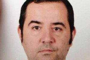 Ata Demirer vesikalık &ccedil;ektirirse...