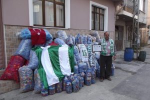 Bursaspor taraftarından engelli bireylere altın destek