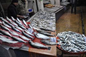 Tezgahtaki sıkıntı &ccedil;iftlik balıklarına y&ouml;neltti