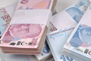 T&uuml;rk Lirası değer kaybı s&uuml;recek mi?