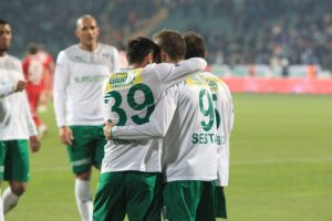 Bursaspor kazanmaya devam ediyor...