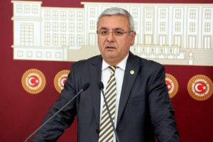 "Kavga h&uuml;kumetle cemaat arasında değil"