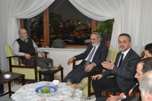 G&ouml;khan Ger&ccedil;ek ev toplantılarında