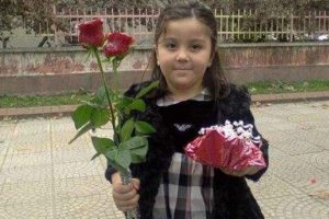 Melis i&ccedil;in b&uuml;y&uuml;k g&uuml;n