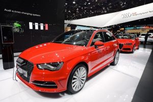 Hibrit otomobiller yaygınlaşıyor