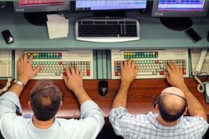 Borsa ilk seansta hafif y&uuml;kseldi