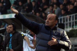 Tekden Denizlispor 3 puan peşinde