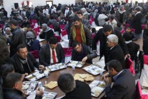 "K&uuml;rtlerin m&uuml;cadelesi Ortadoğu'da belirleyici olacak"