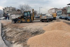 Osmangazi'de cadde ve sokaklar yenileniyor