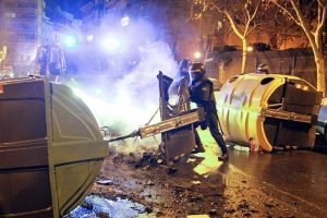 "Burgos protestoları" 30 kente sı&ccedil;radı