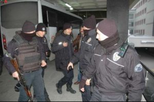 Tutuklu sayısı 13'e y&uuml;kseldi