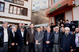 Bursalı g&ouml;n&uuml;ll&uuml; kuruluşlar İHH'ya sahip &ccedil;ıktı