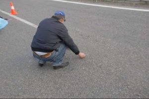 Kazada &ouml;len annesinin dişlerini ağlayarak topladı
