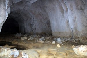 Yabancı turistlerin g&ouml;zdesi bu mağara Bursa'da