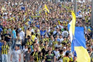 Fenerbah&ccedil;eli taraftarlardan flaş karar