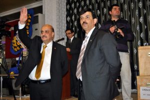 Kahvehanecilerin gergin se&ccedil;imi