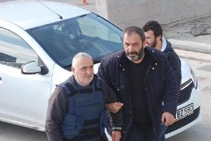Cinayet zanlısına &ccedil;elik yelekli koruma