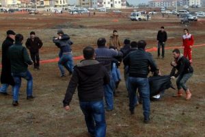 Off-Road yarışında &ccedil;amur sı&ccedil;ratma kavgası