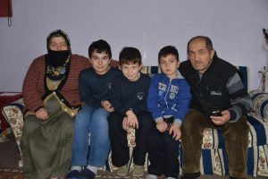 Kaybolan torunlarına kavuşunca...
