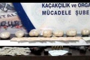 Zehir tacirleri yakayı ele verdi