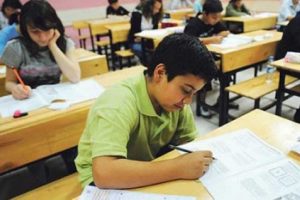 Liselere ge&ccedil;iş sınavlarında skandal