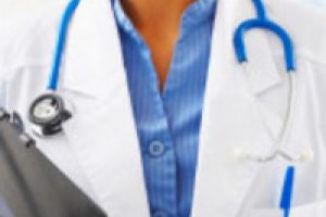 Grip sebebiyle dışarı &ccedil;ıkamayanlar doktoru eve &ccedil;ağırdı