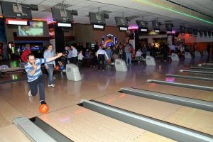 Bowling turnuvası &ccedil;ekişmeli başladı