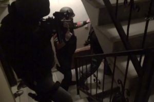 Polis operasyonu kamerada