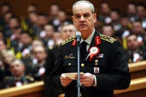 Savcı Başbuğ i&ccedil;in tahliye istedi, mahkeme kararını verdi