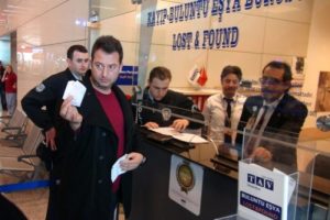 Bulduğu 13 bin lirayı teslim etti