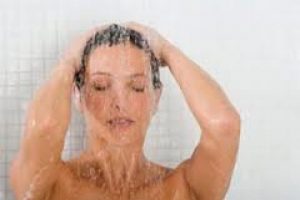 Sıcak suyla banyo yapmak cildi kurutuyor
