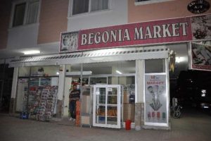 Pompalı t&uuml;fekle market soygunu