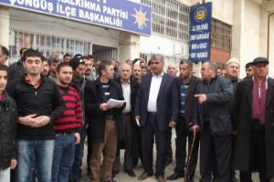 AK Parti'de toplu istifa