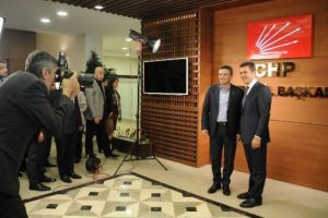 CHP'nin İstanbul adayları objektiflere poz verdi