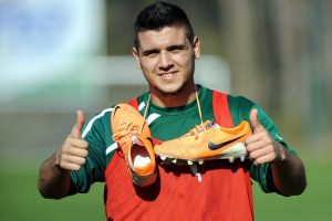 Bursaspor'un yeni transferinden k&ouml;t&uuml; haber!