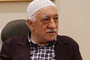 Kim bu gizemli adam?