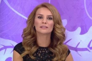 Esra Erol'dan Erkan Petekkaya'ya tepki