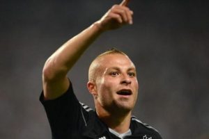 G&ouml;khan T&ouml;re'ye dev talipler