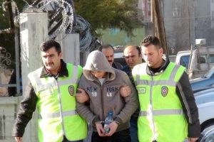 Elektro şoklu gasp&ccedil;ı yakalandı