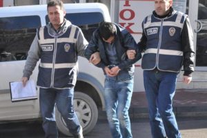 Kapka&ccedil;&ccedil;ıyı kamera ele verdi