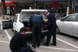 Otomobilde gaz ka&ccedil;ağı paniği