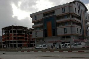 Lodos &ccedil;atıları u&ccedil;urdu