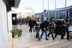 Bursa'da fuhuş &ccedil;etesi operasyonunda 12 tutuklama