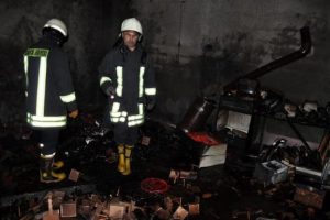 Tiner kutuları tutuştu