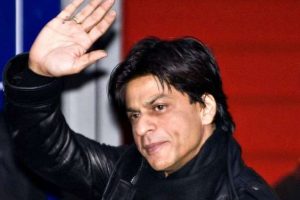 Shah Rukh Khan hastanelik oldu !