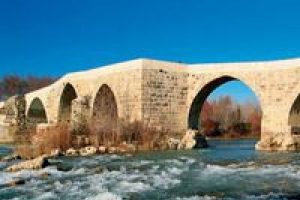 Tarihi Belkıs K&ouml;pr&uuml;s&uuml; yıkılmaktan kurtarıldı