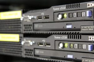 Lenovo IBM'in sunucu işini aldı