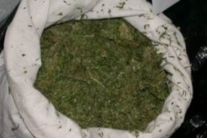 Bursa'da 5 kilo esrar ele ge&ccedil;irildi