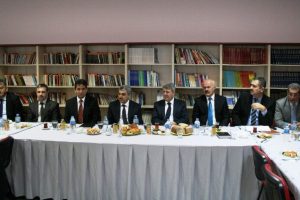 G&uuml;lsar'dan okullarda demokratik ortam vurgusu